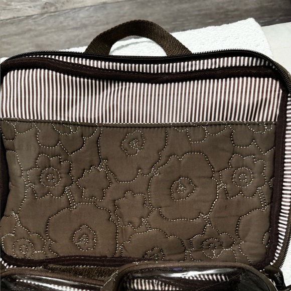 thirty-one Brown Quilted Poppy  Zipper Makeup/Toiletry bag - Picture 6 of 11